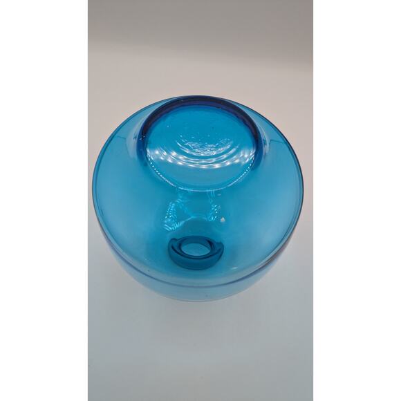 Vintage Art Glass Handblown Aqua Blue Vase - Picture 2 of 6